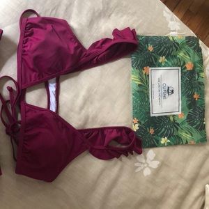 Super cute ruffled plum cupshe bikini. NEVER USED!